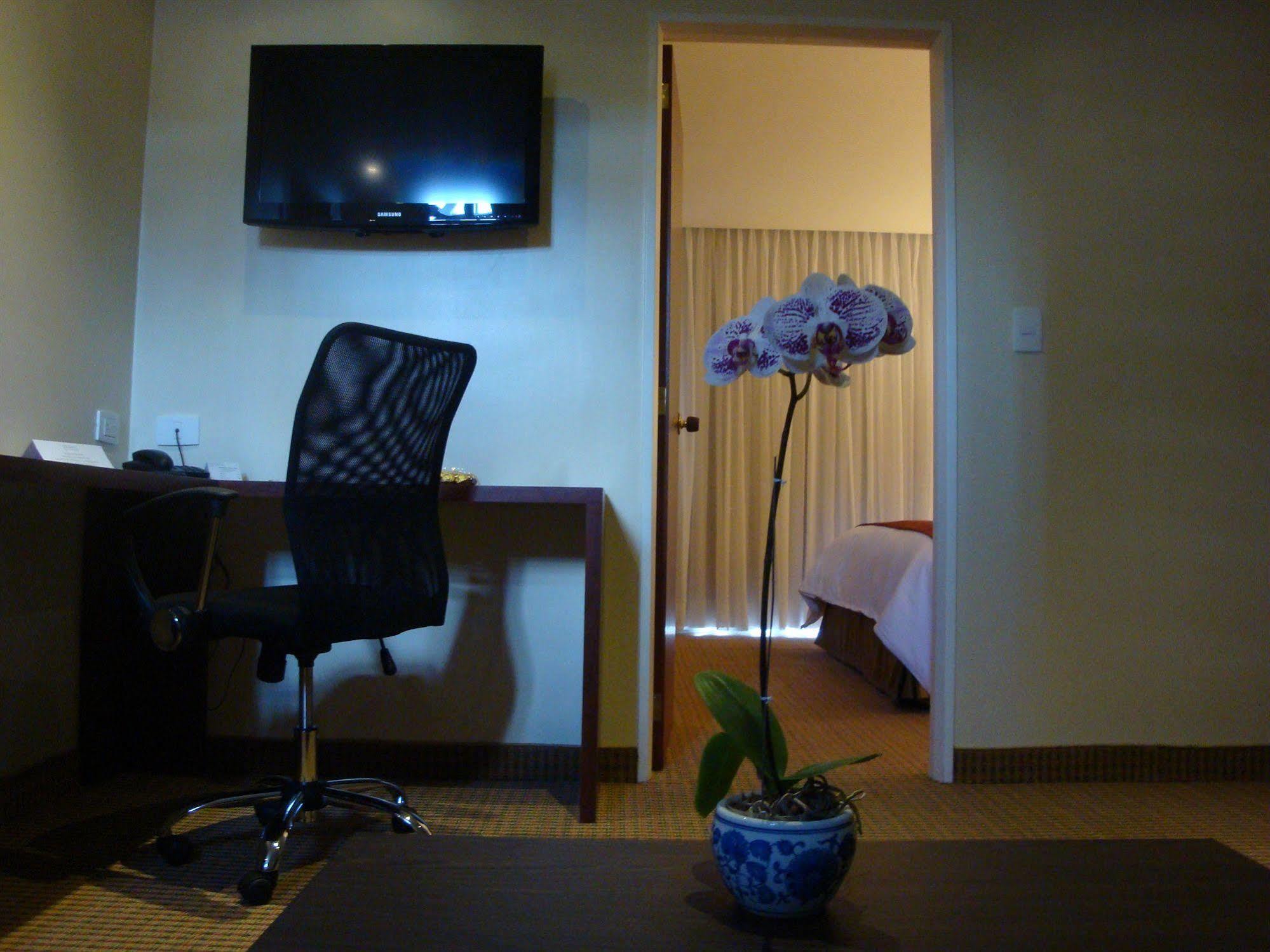 Hotel Continental Altamira Caracas Esterno foto