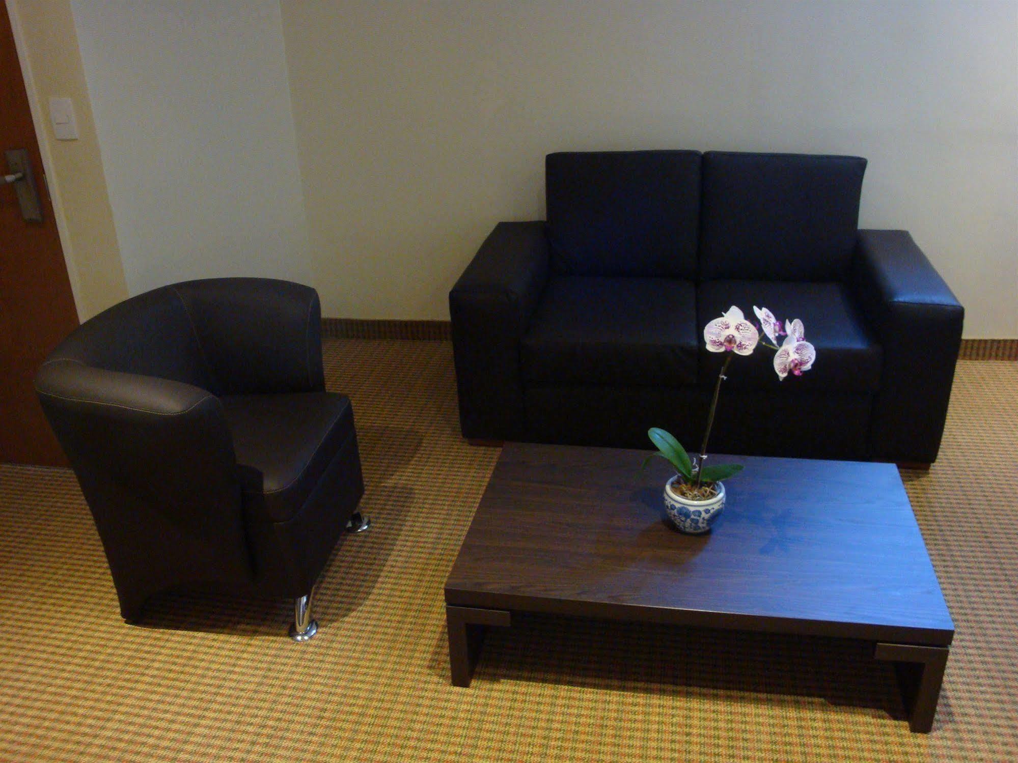 Hotel Continental Altamira Caracas Esterno foto