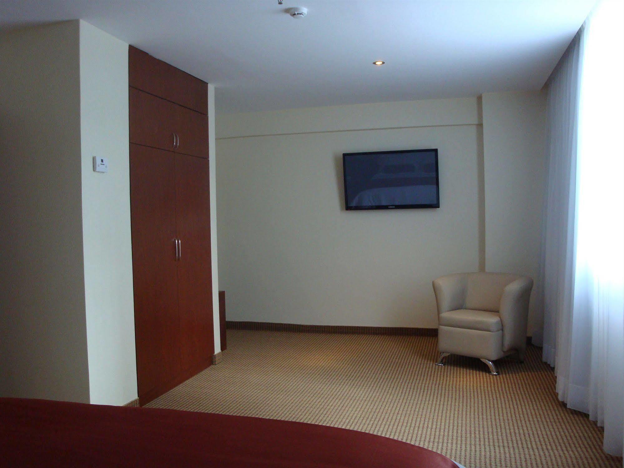 Hotel Continental Altamira Caracas Esterno foto