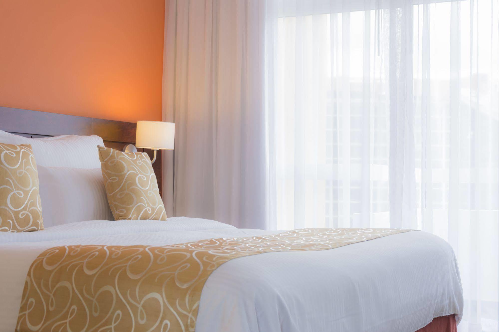 Hotel Continental Altamira Caracas Esterno foto